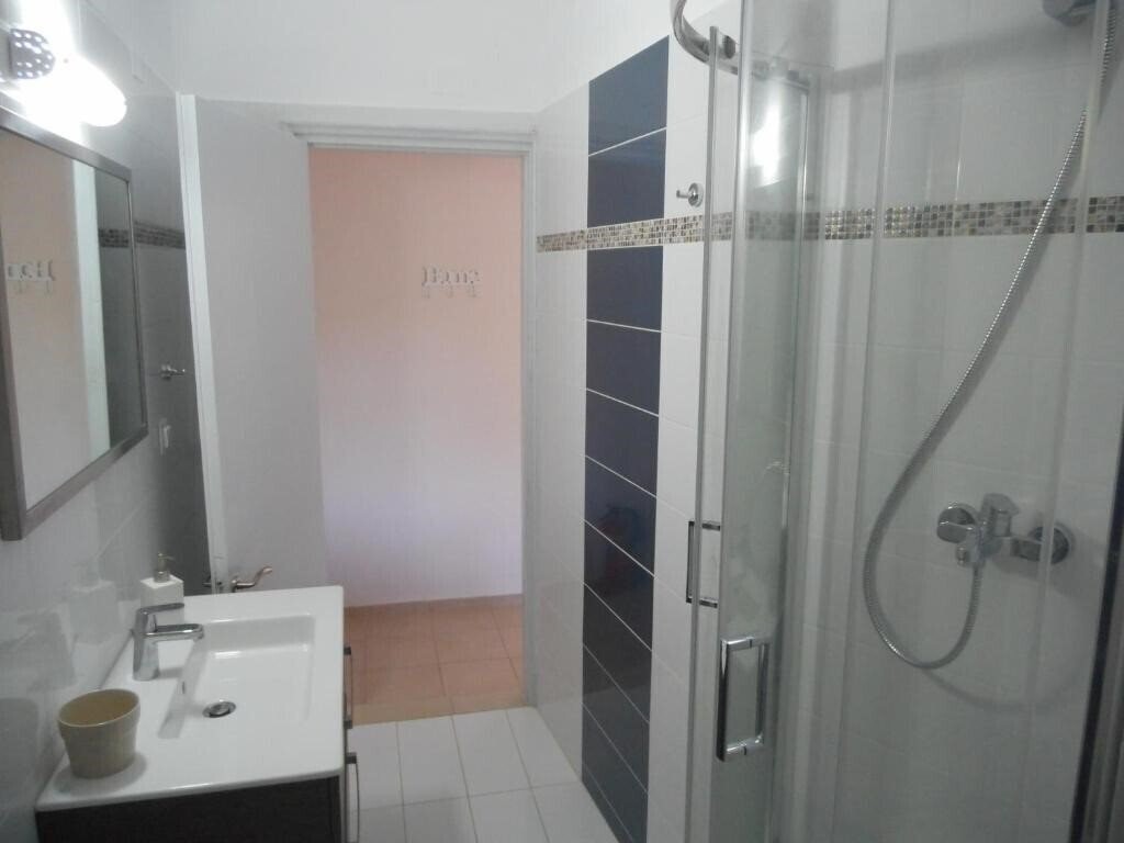 Фотографія Molos Beach Apartments 2*