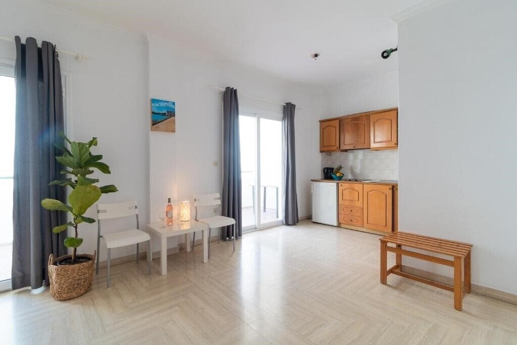 Фотография Kantaros Apartments 2*