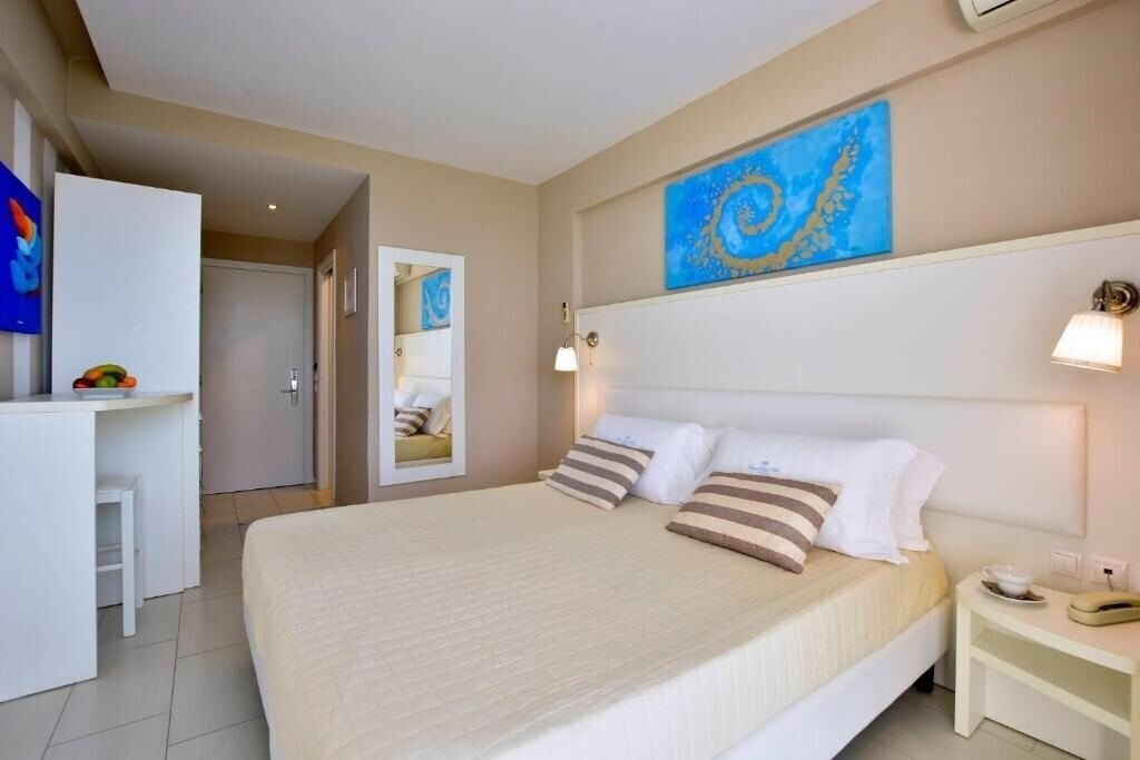 Готель Sidari Hotel 3*