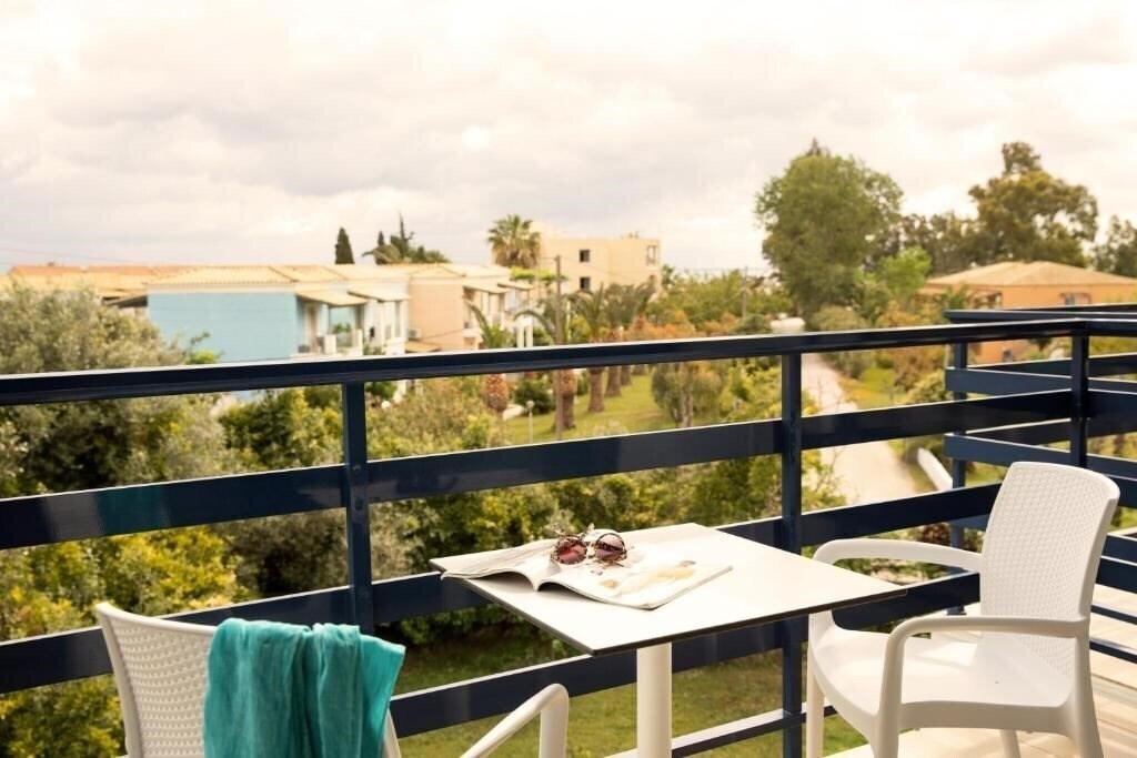 Готель Smartline Nasos Hotel 3*