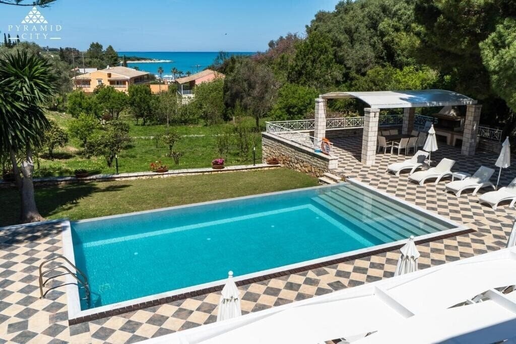 Фотографія Luxury Villa Jupiter 5*