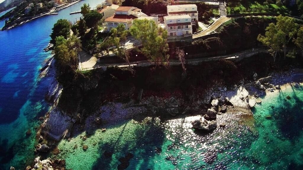 Готель Kassiopi Bay Apart 4*
