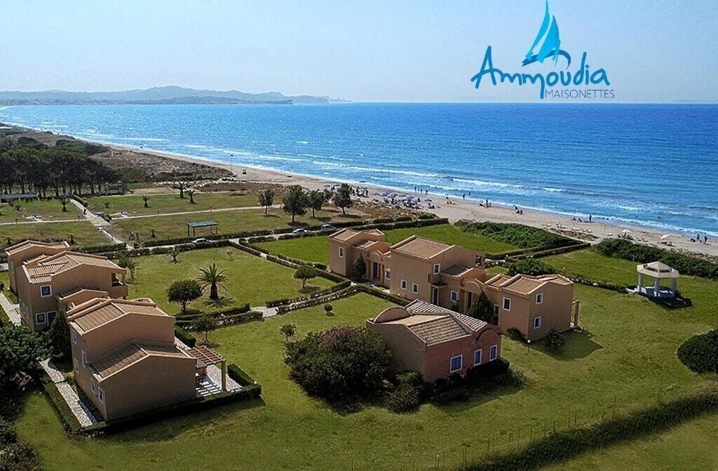 Отель Ammoudia Maisonettes 3*