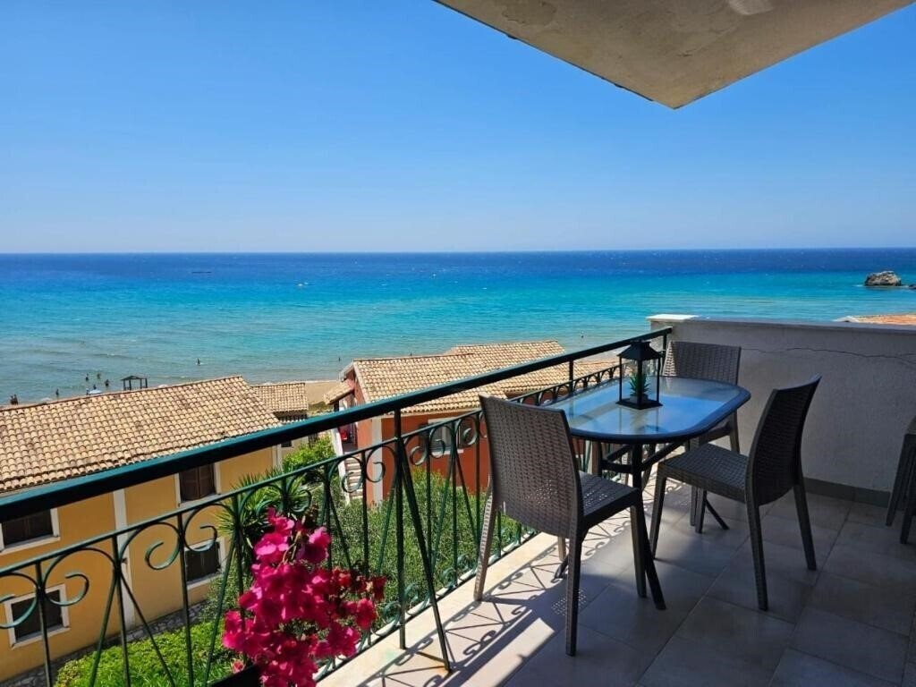 Отель Corfu Glyfada Benitses вилла