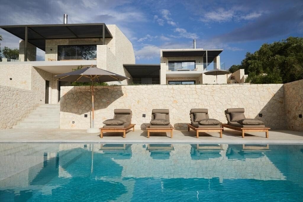 Фотографія Luxury Stone Villa вилла