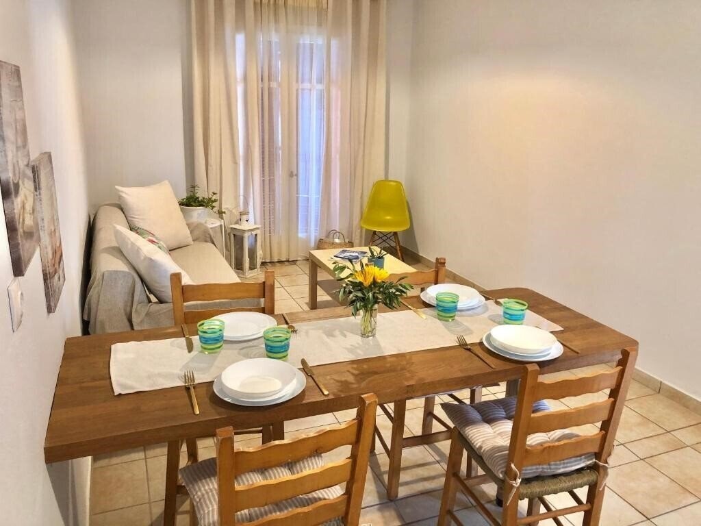 Фотография Nikolettas Apartments Villa вилла