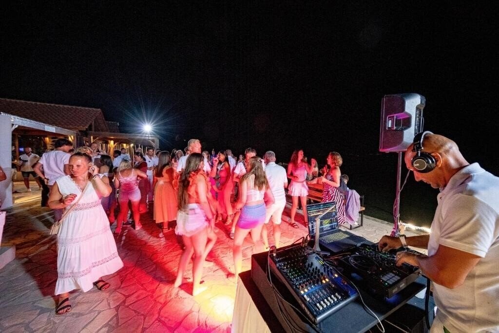 Фотография Roda Beach Resort & SPA 5*