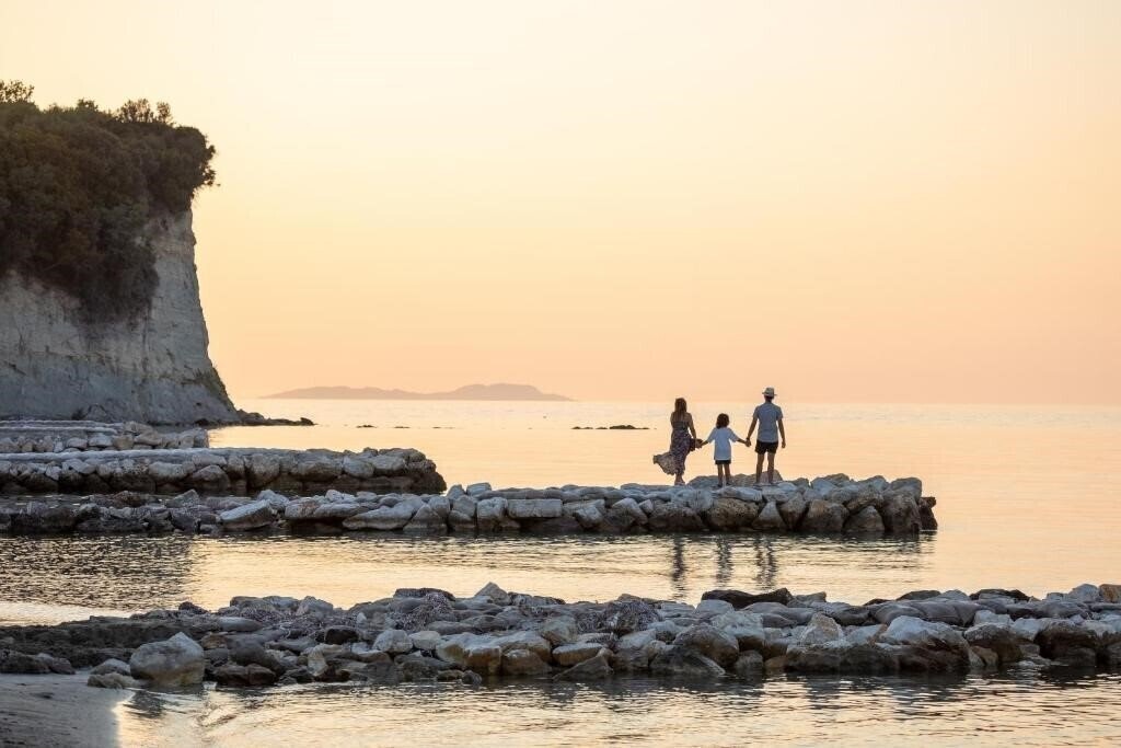 Изображение Roda Beach Resort & SPA 5*