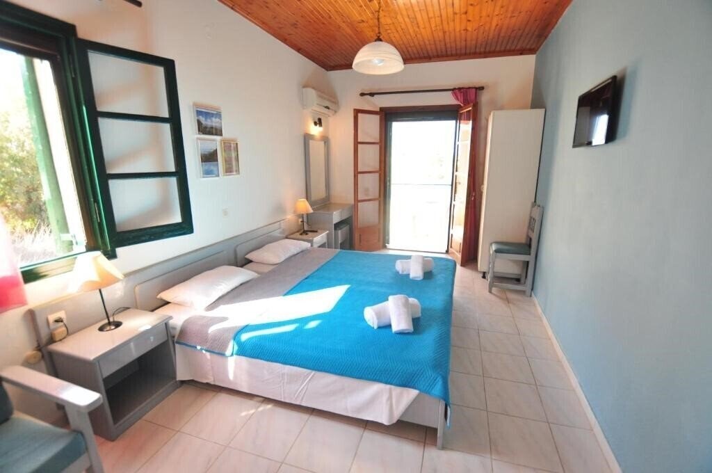 Отель Acharavi Garden 3*