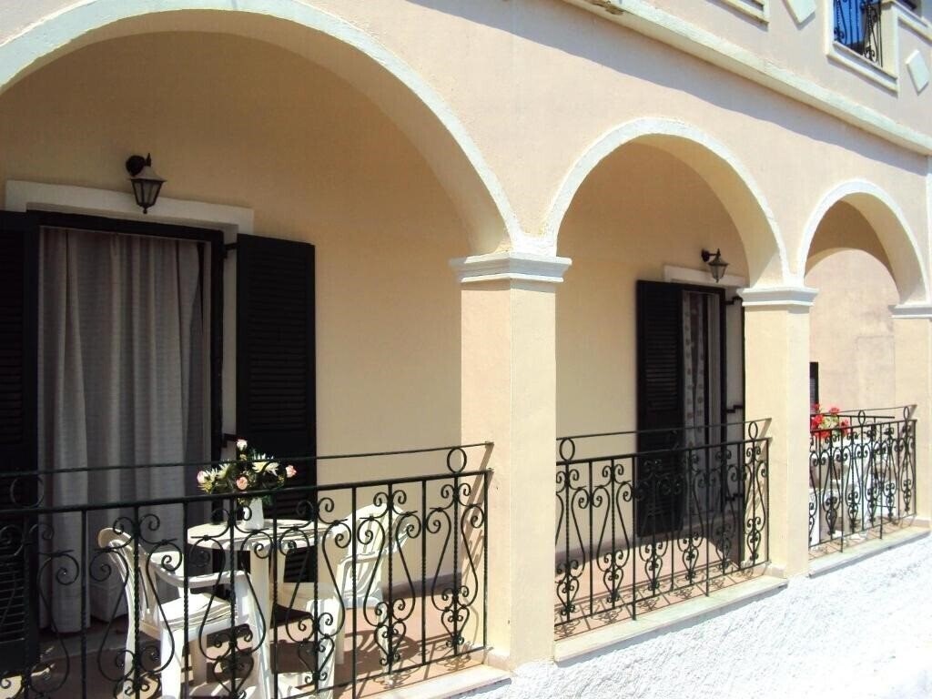 Готель Kavos Panorama Complex 3*