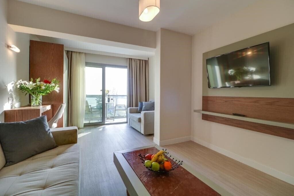 Фото Palace Hotel Athens Riviera 4*