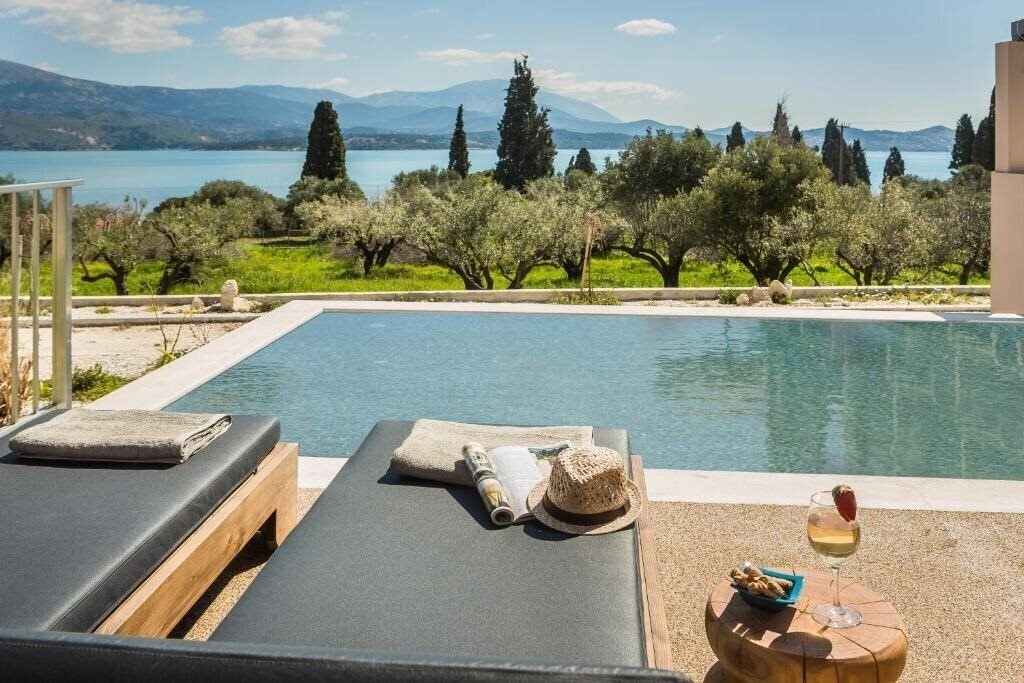 Отель Ionian Village Hotel 4*
