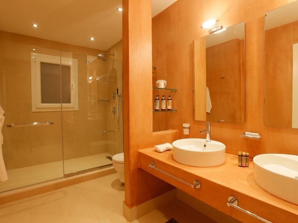 Фотография Pictures Suites 4*