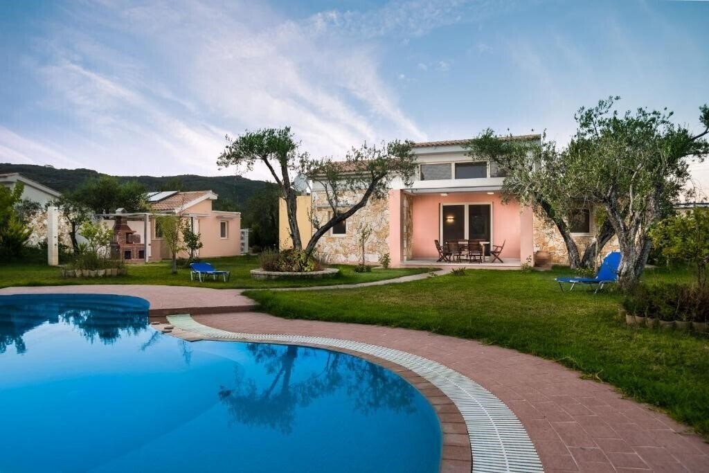 Фотографія Three Stars Villas 3*