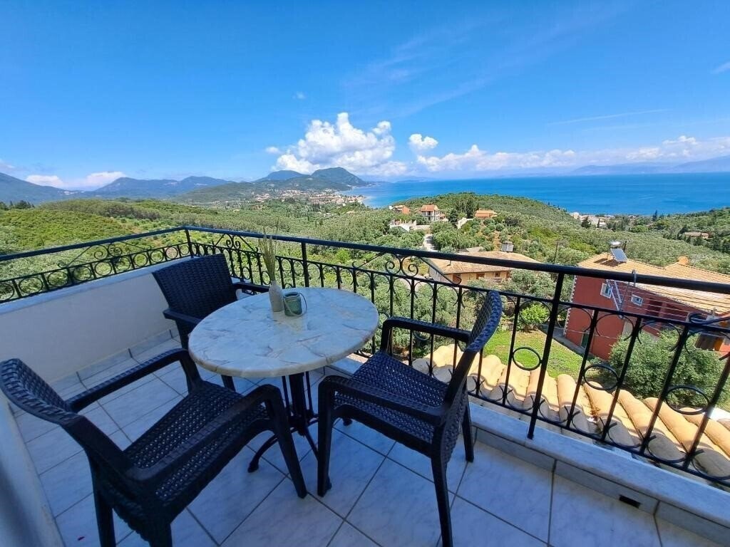 Отель 75 Steps Taverna And Accomodation 3*