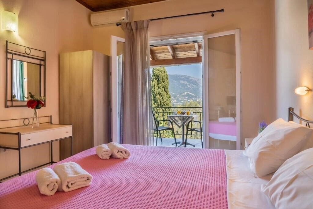 Фото Ziogas Luxury Apartments 4*