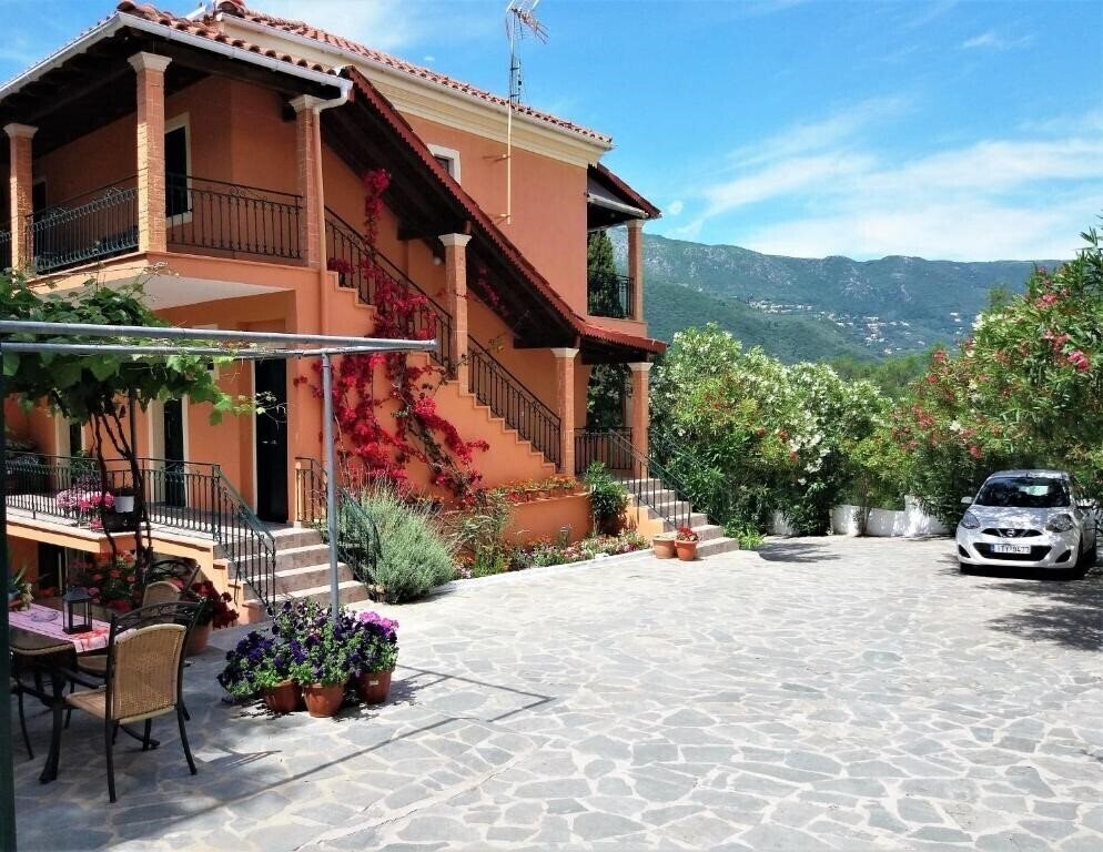 Картинка Ziogas Luxury Apartments 4*