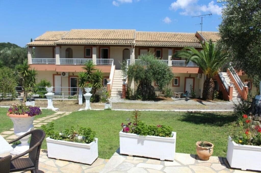 Отель Villa Myrto 3*
