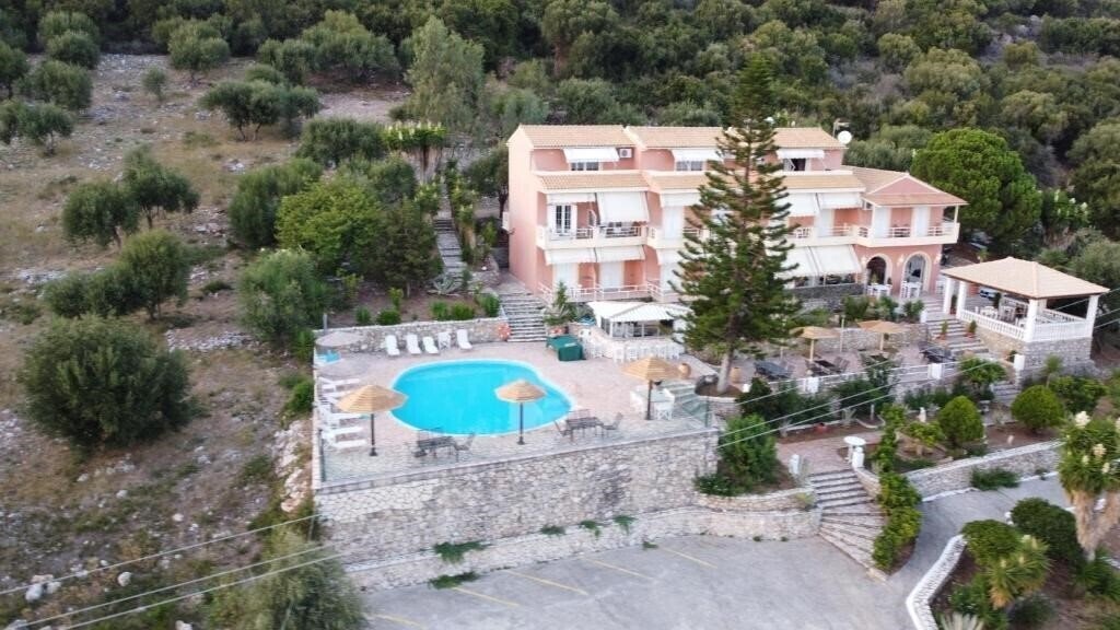 Готель Stefanos Place 3*