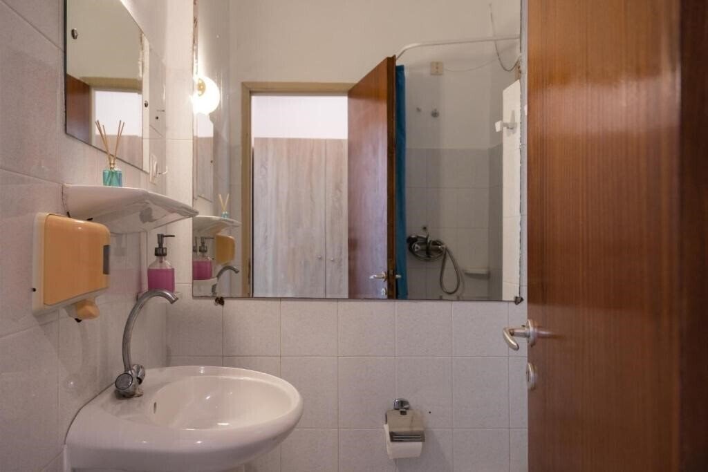 Фотографія Wilde Rose Hotel 2*