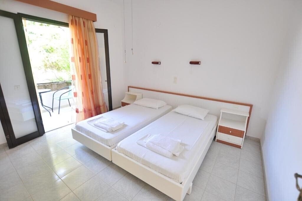 Фото Antigoni Apartments 3*