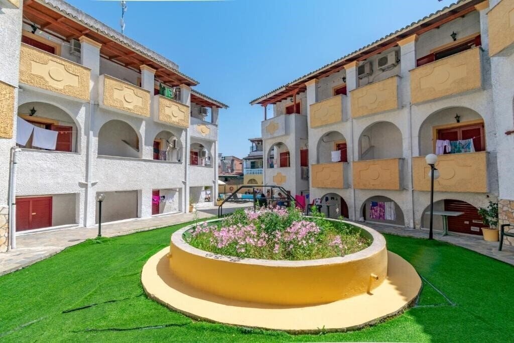 Картинка Bella Grecia Aparthotel 3*