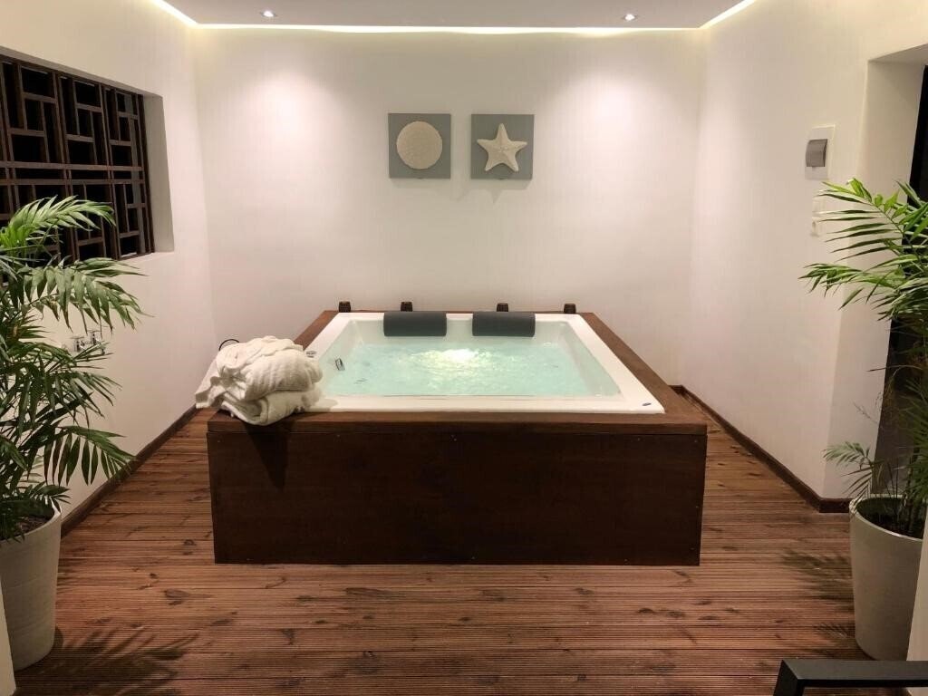 Картинка Ionian Eye 3*