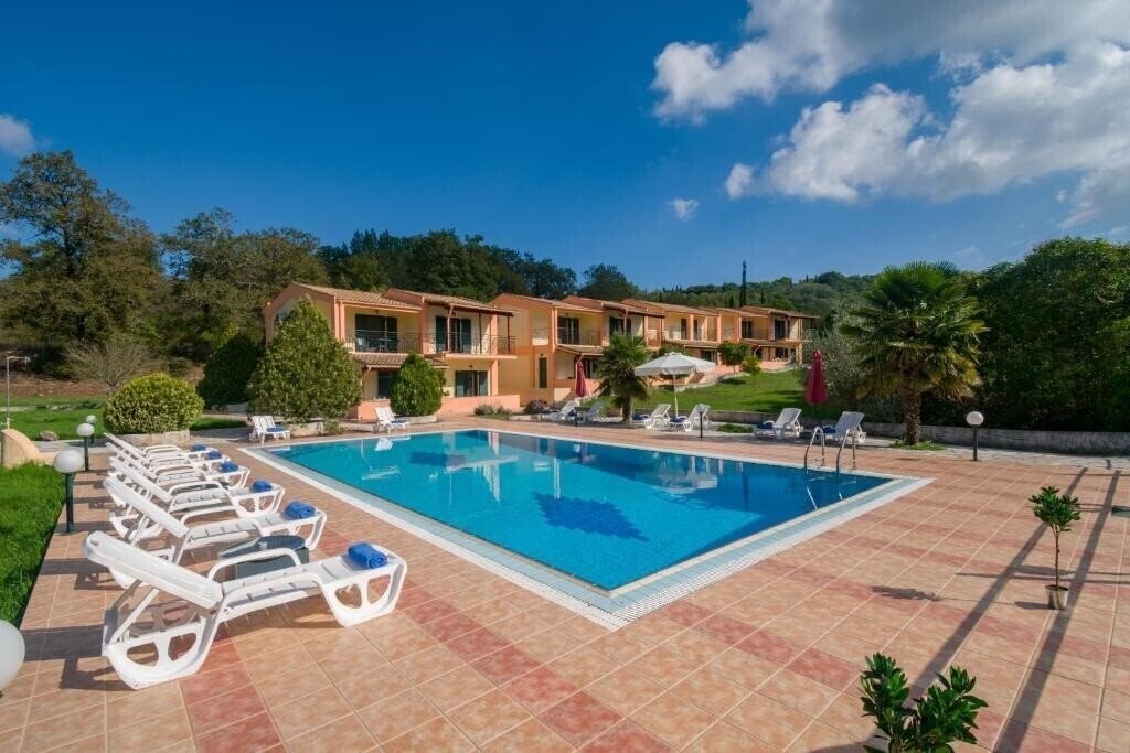 Фотографія Rivendell Apartments 3*