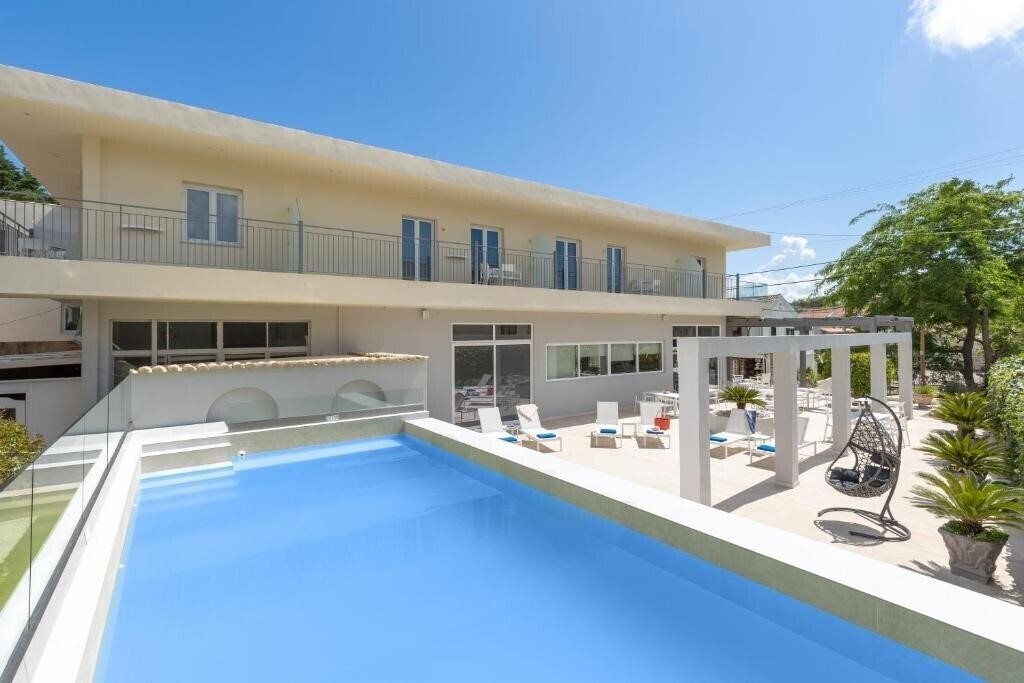 Готель Kassiopi Oasis Hotel 2*
