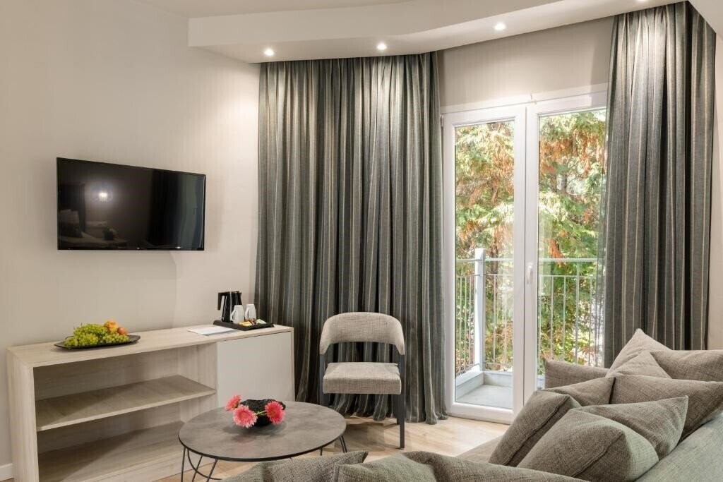Картинка Kassiopi Oasis Hotel 2*