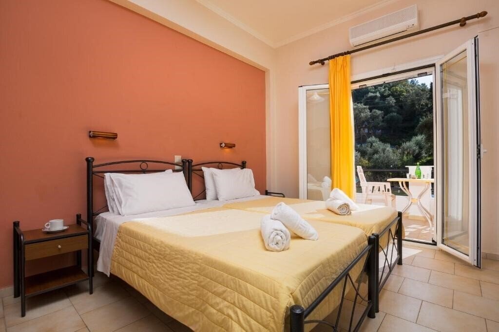 Фото Odysseus Apartments 1*