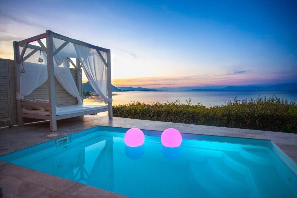 Отель Palms & Spas, Corfu Boutique Apartments 3*