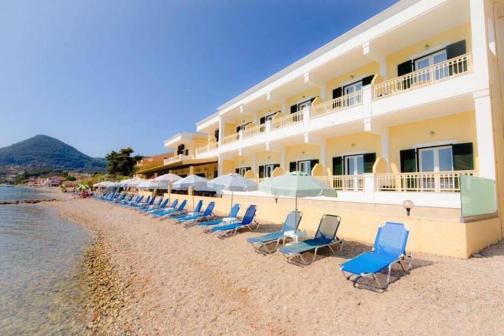 Фото Rossis Hotel 2*