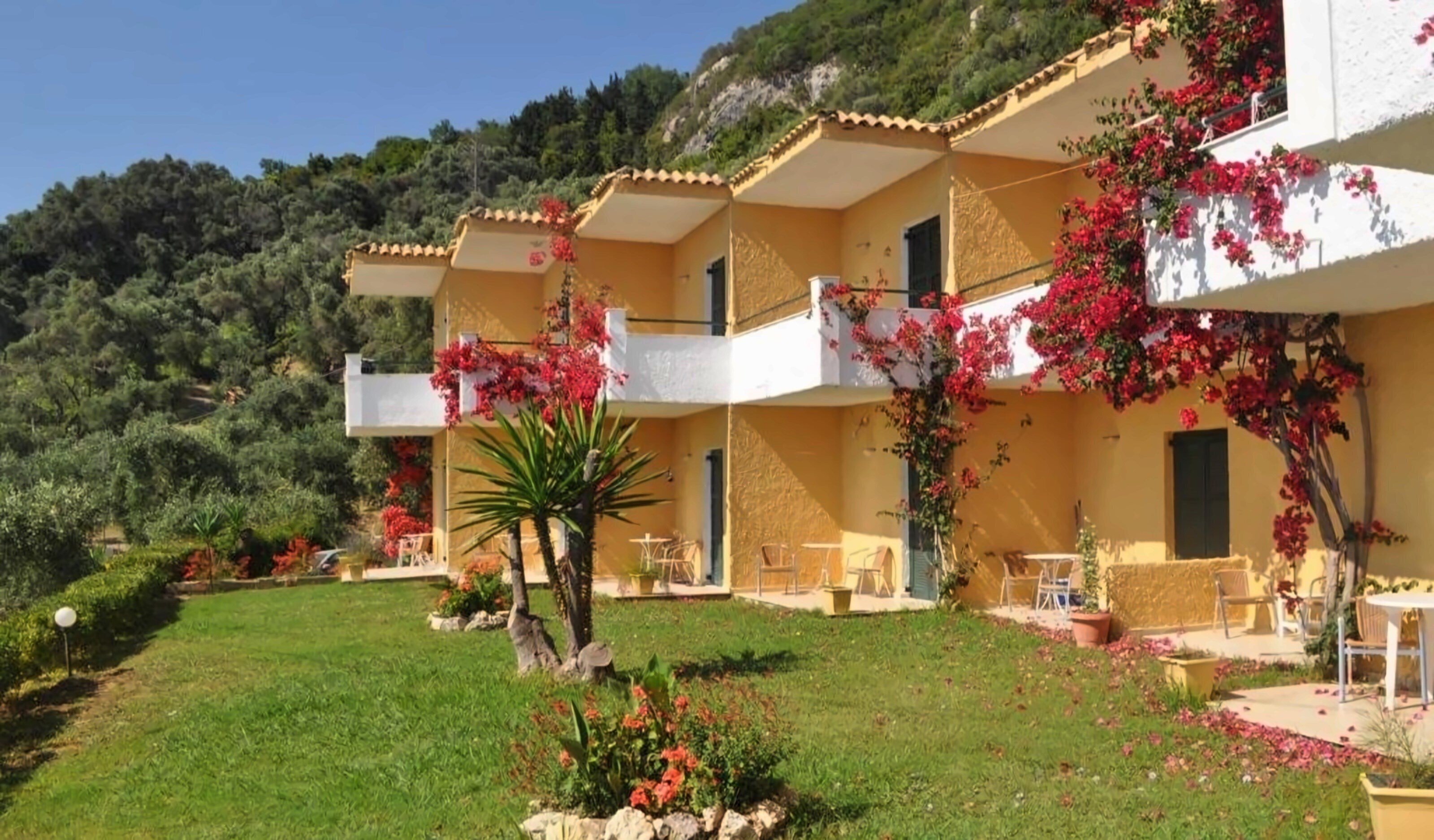 Отель Ionian View 2*