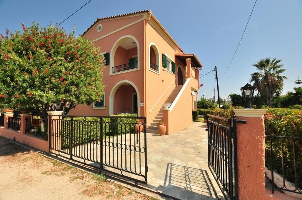 Готель Elena Apartments Acharavi 2*