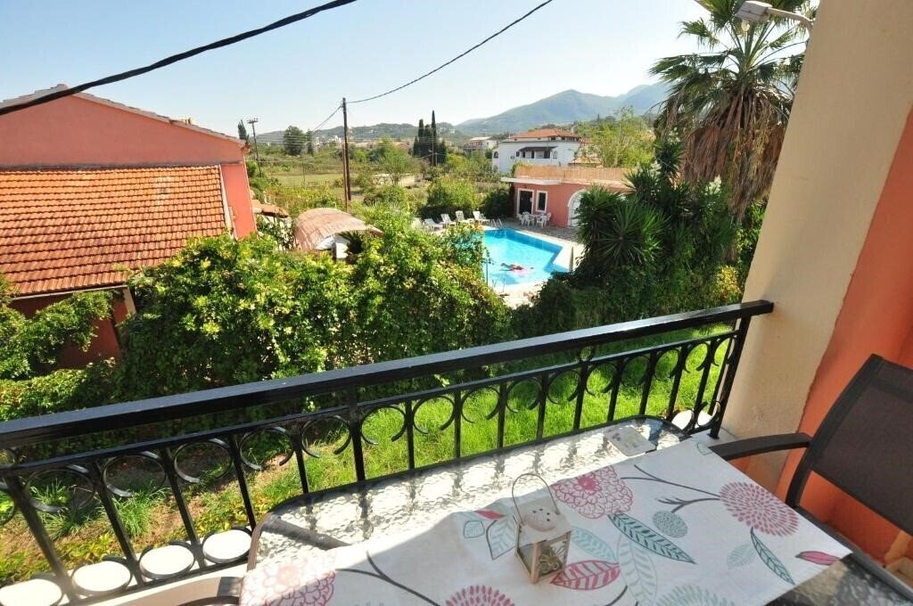 Зображення Elena Apartments Acharavi 2*