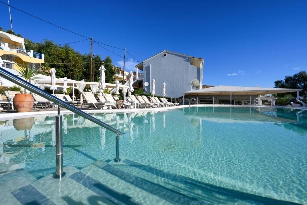Готель Kerkyra Island Apartments 3*