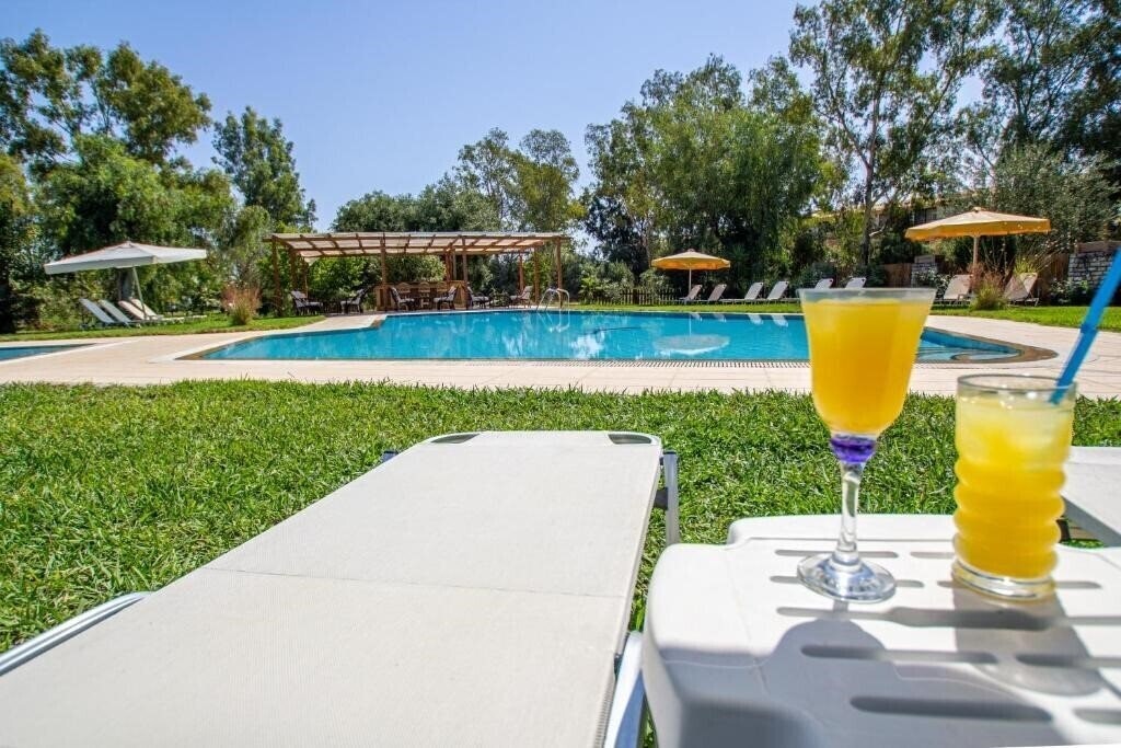 Отель Tellis Holiday Rooms (Telis Holiday Rooms) 3*