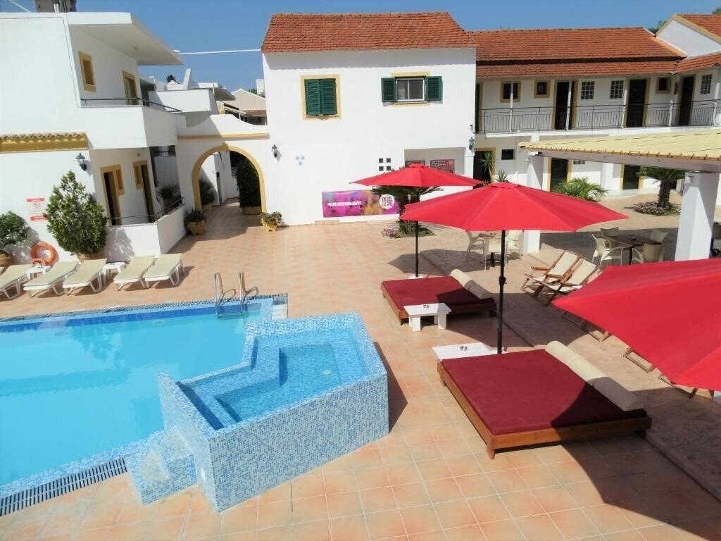 Картинка Oasis Beach Club 3*
