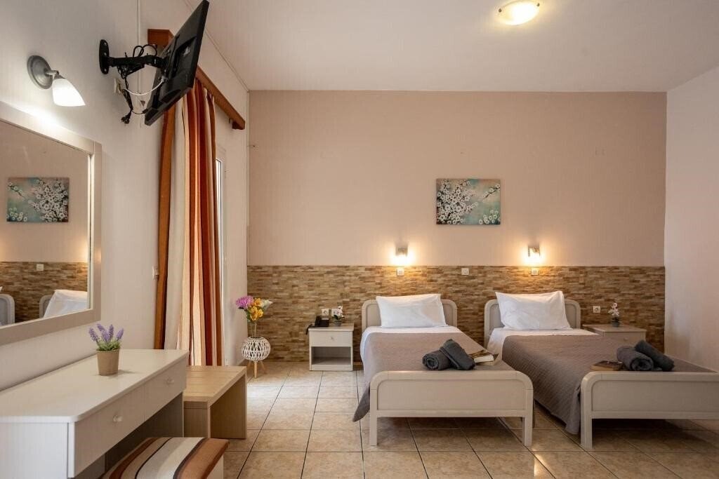 Фото Paradiso Apartments 3*