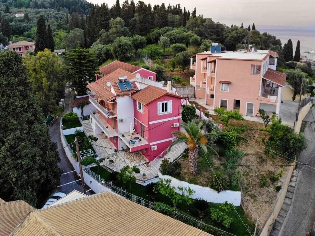 Отель Skevoulis Studios 3*