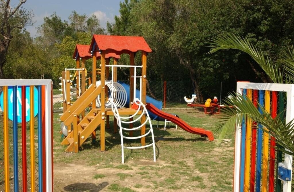 Картинка Karda Beach Camping And Bungalows 2*