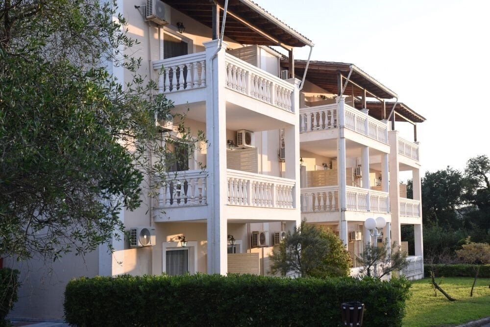 Фотографія Rebecas Village Corfu 4*