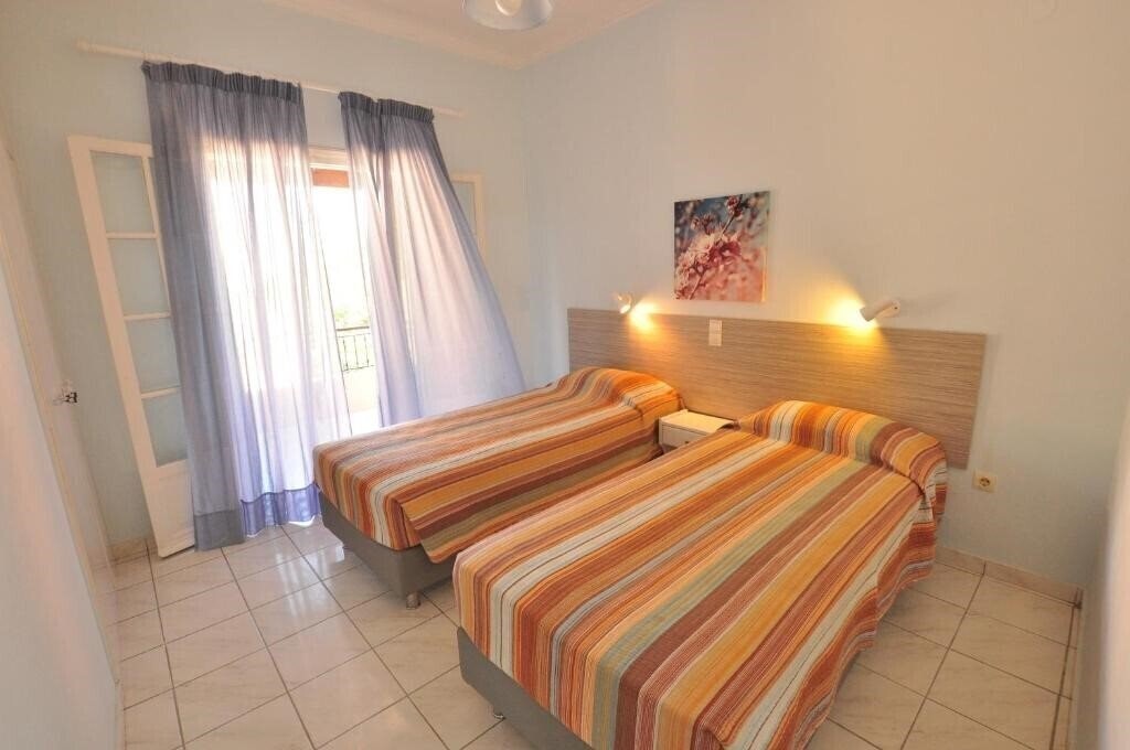 Фото Elena Apartments Corfu 3*