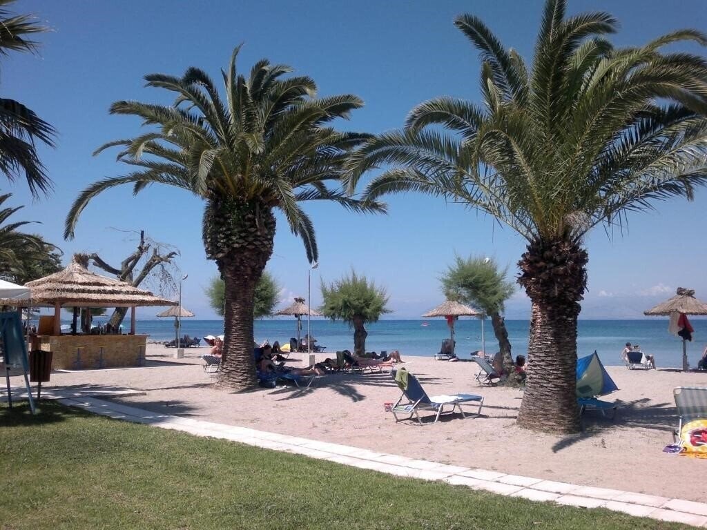 Отель Three Stars Hotel 3*