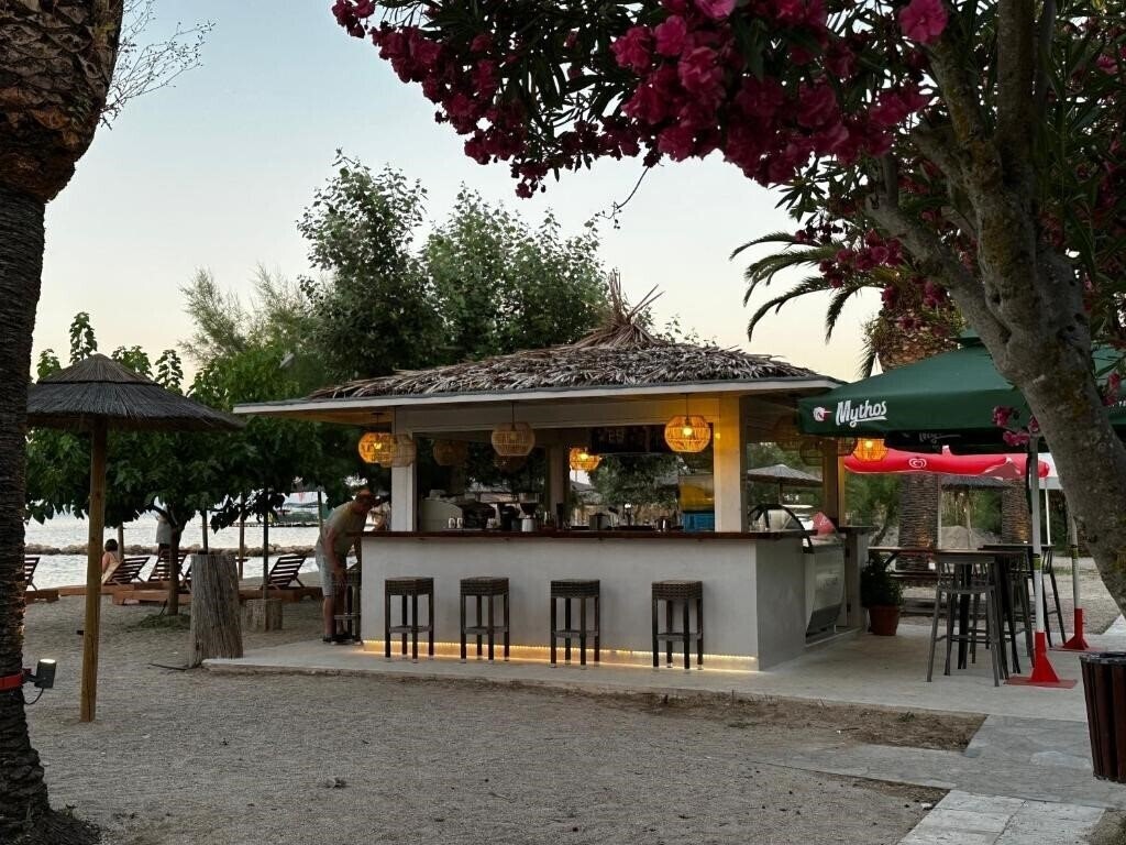 Картинка Three Stars Hotel 3*