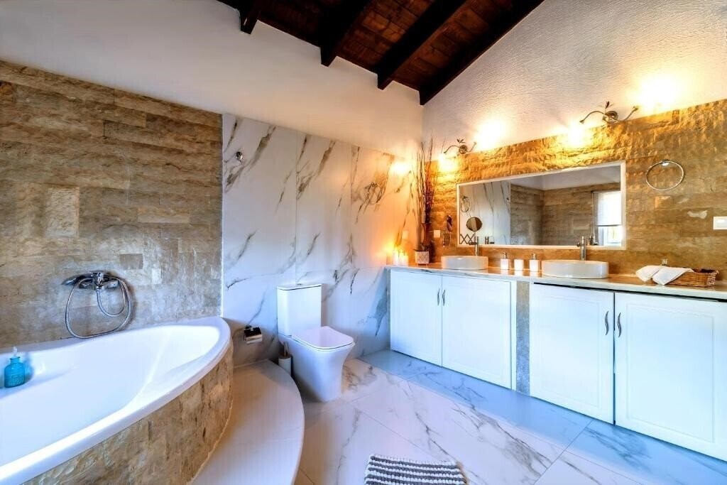 Фотография Villa Claire 4*