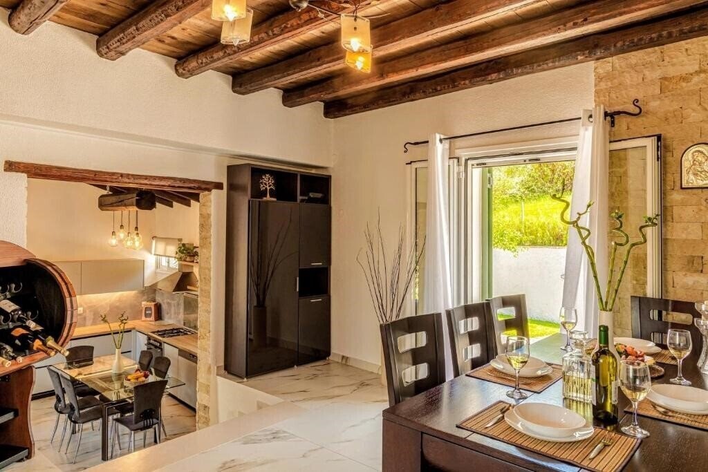 Картинка Villa Claire 4*