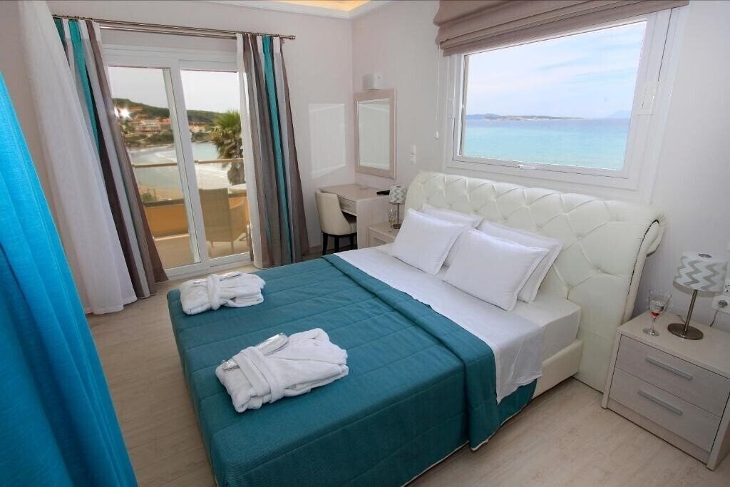 Картинка Paralia Luxury Suites 4*