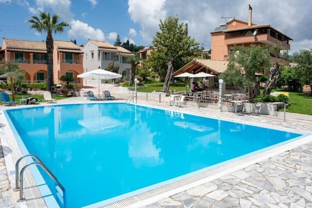 Фото Averto Corfu Apartments 3*